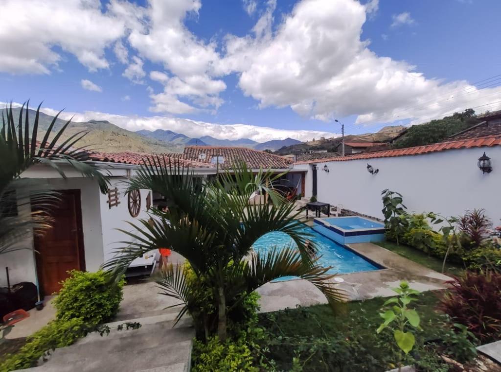 Hostel Las Palmas ビルカバンバ エクステリア 写真